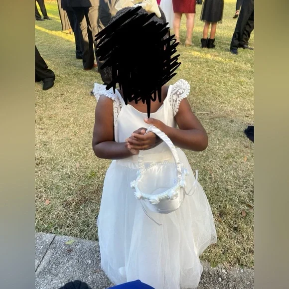 David’s Bridal Flower Girl Dress - Picture 7 of 7